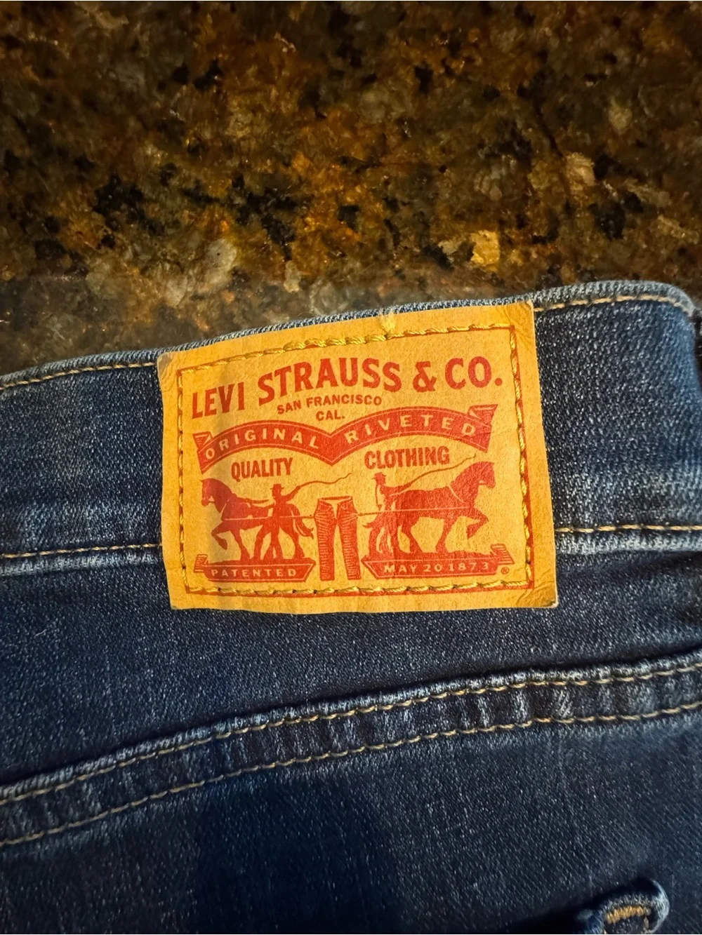 Levi Strauss & Co. Red Tag Women's Denim Bermuda Shorts, SZ 6 (28), NWOT